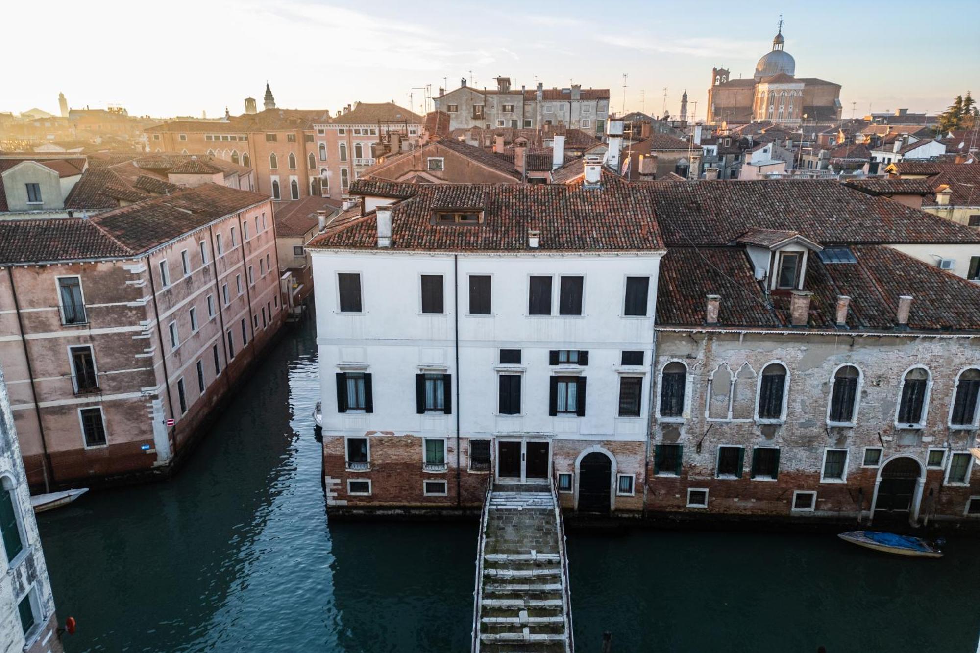 Santa Giustina Palace R&R Венеция Екстериор снимка
