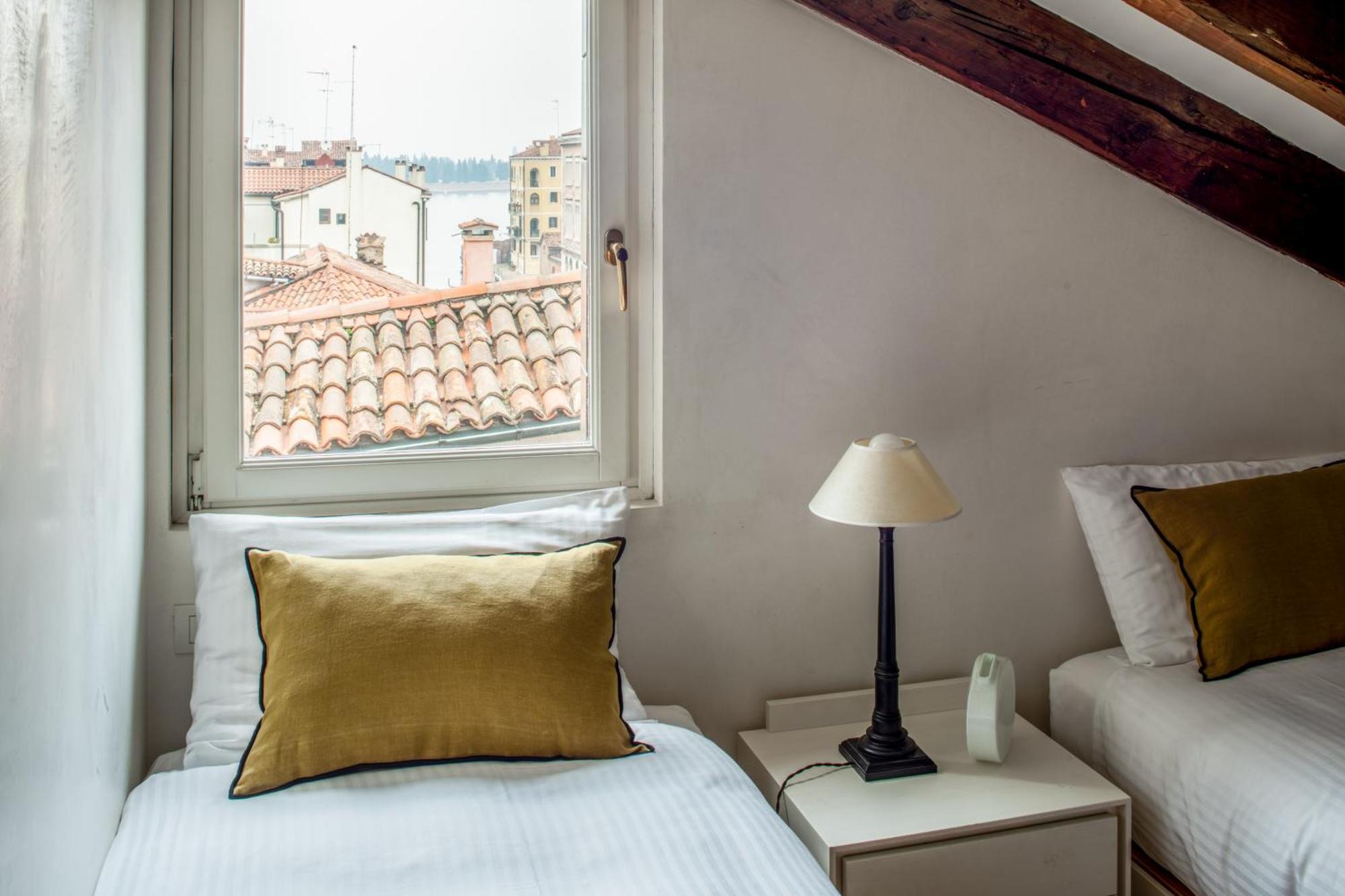 Santa Giustina Palace R&R Венеция Екстериор снимка